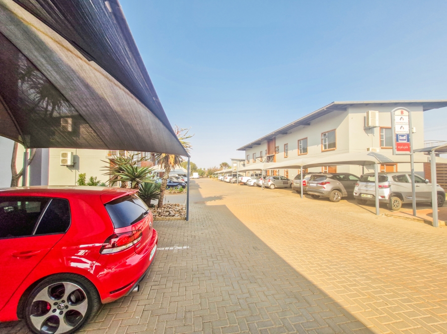 Commercial Property for Sale in Melodie North West
